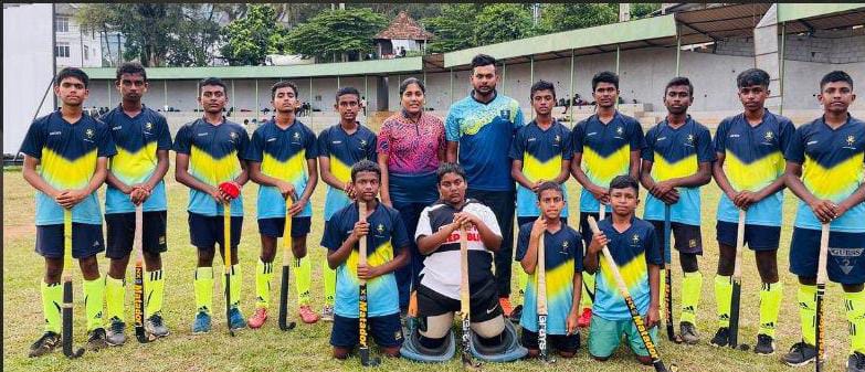 මැණික්දිවෙල විදු මාතාව සැරසූ හොකී බාලකයින්