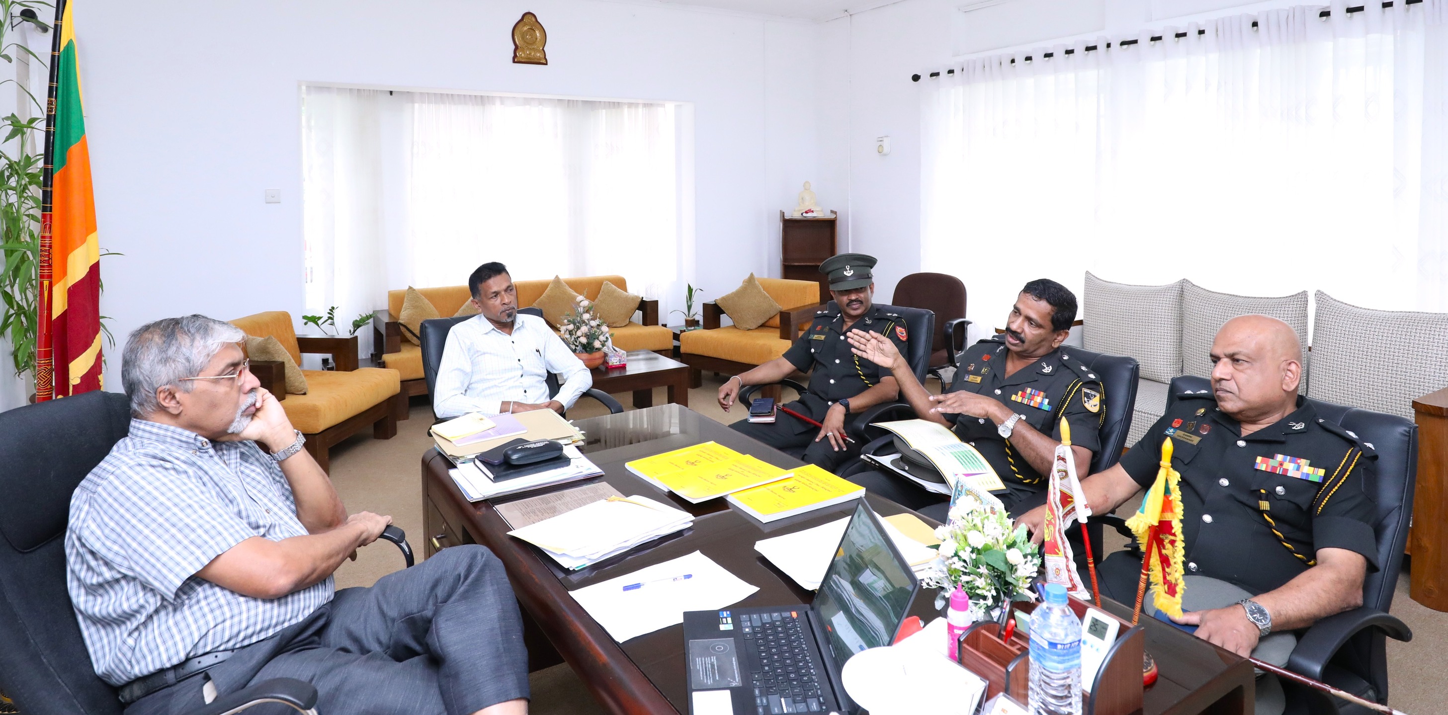 ජාතික ශිෂ්යභට බලකා කටයුතු වැඩිදියුණු කිරීම සම්බන්ධයෙන් විමසා බැලේ.