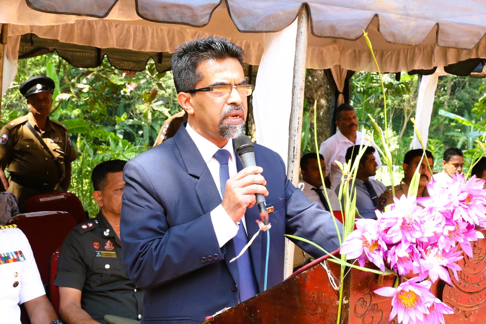 මධ්යම පළාත් නිදහස් දින සැමරුම හිඳගල සීවලී මහා විද්යාලයේදී