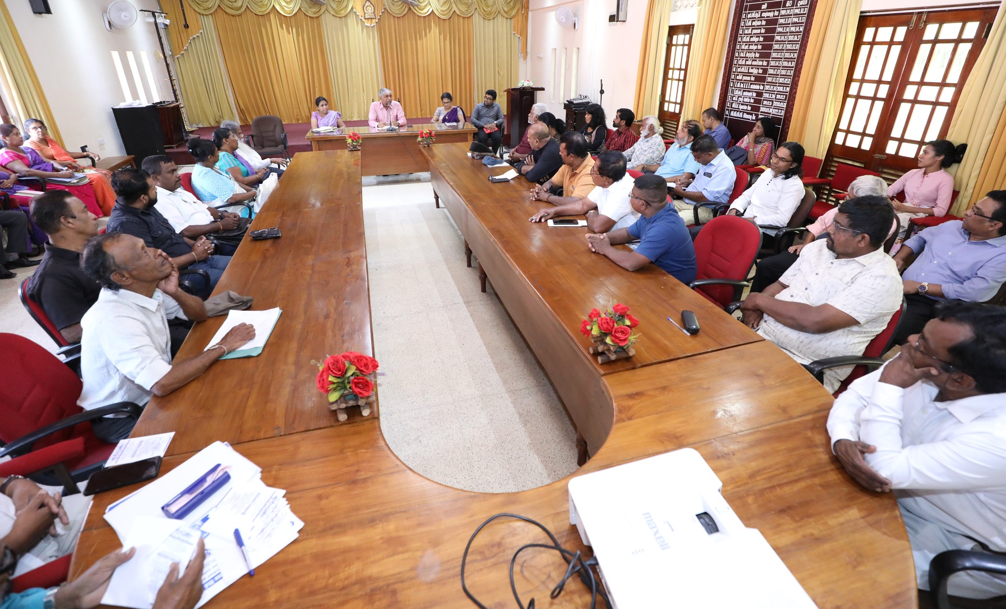 මැදරට කළාව නංවාලීමට රාජ්ය සහාය ඉල්ලා හමුවක්.