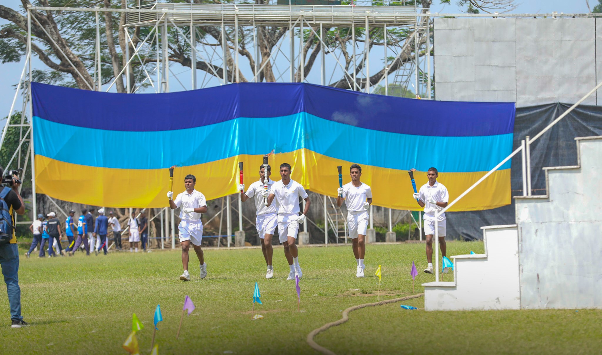 මහනුවර වාරියපොළ ශ්රී සුමංගල විද්යාලයේ නිවාසාන්තර මලල ක්රිඩා උත්සවය
