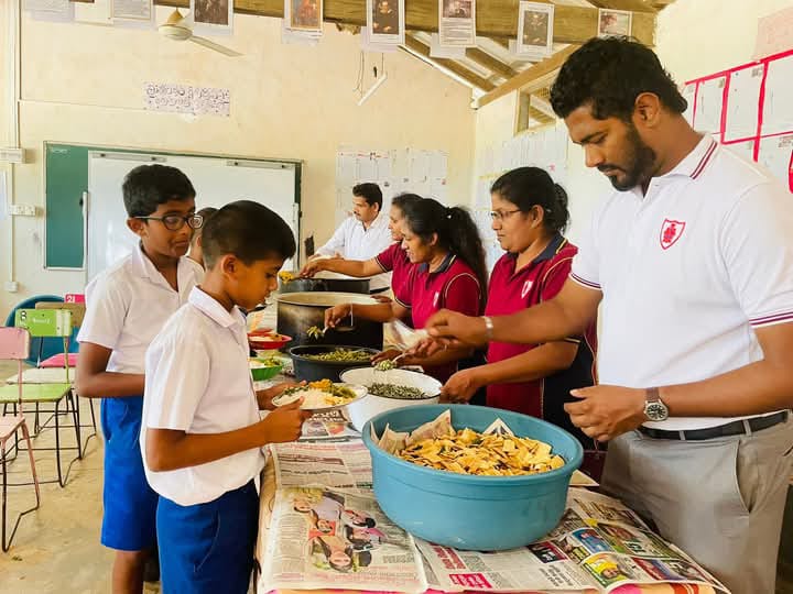 වලපනේ ඵූස්සදේවයේ පොසොන් පොහොය නිමිත්තෙන් වැඩසටහන් රැසක්