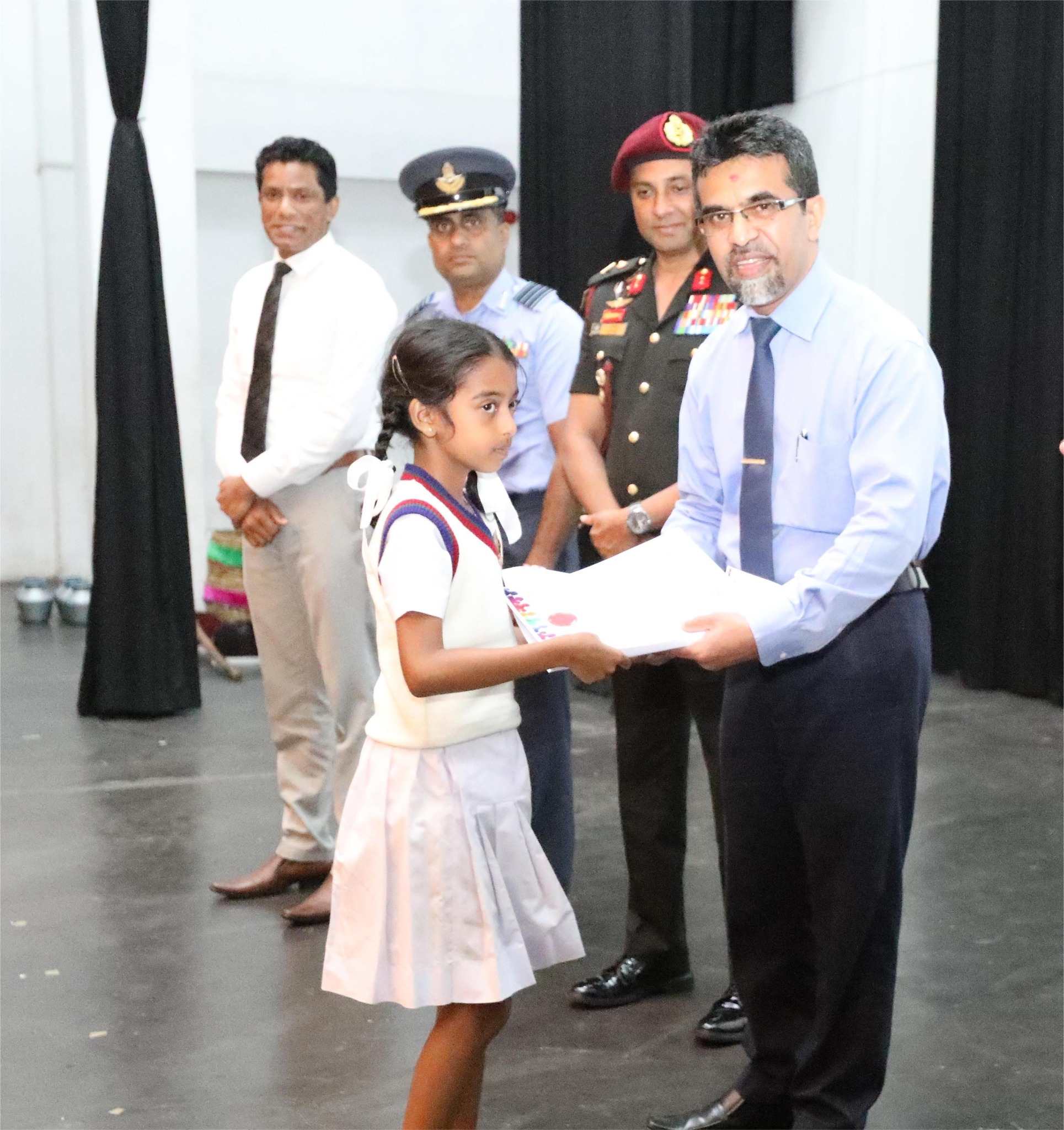 “ විවිධත්වයෙන් විවිධත්වයට ” යන්න තේමා කොට ගත් ලෝක සංස්කෘතික විවිධත්ව දිනය මධ්‍යම පළාතේ දී සැමරේ. 