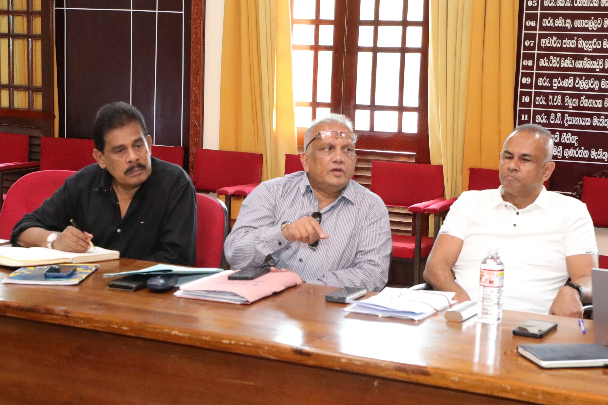 “මහනුවර නගරය ආලෝකමත් කරමු” - Kandy Breeze Night Fest 