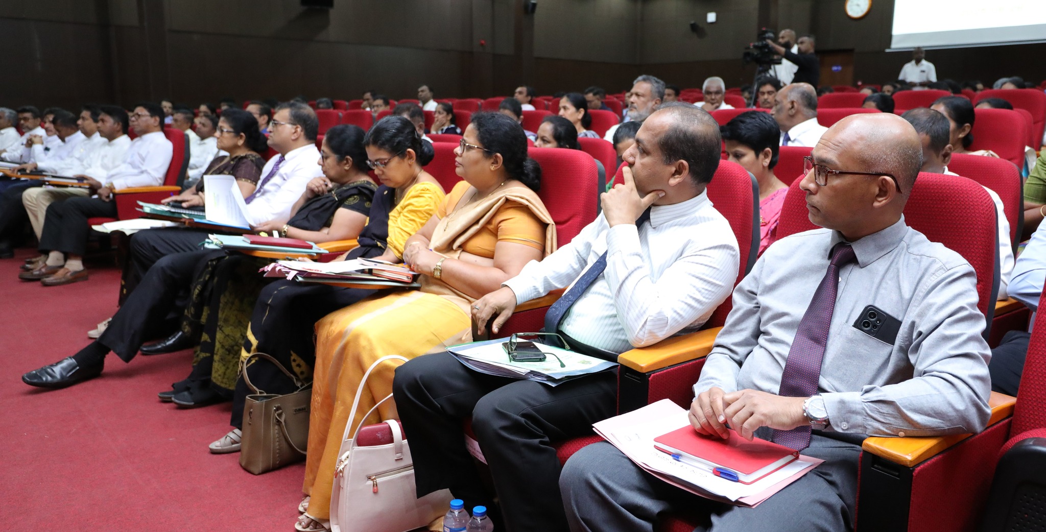 මාතලේ දිස්ත්‍රික් සම්බන්ධීකරණ කමිටුව.