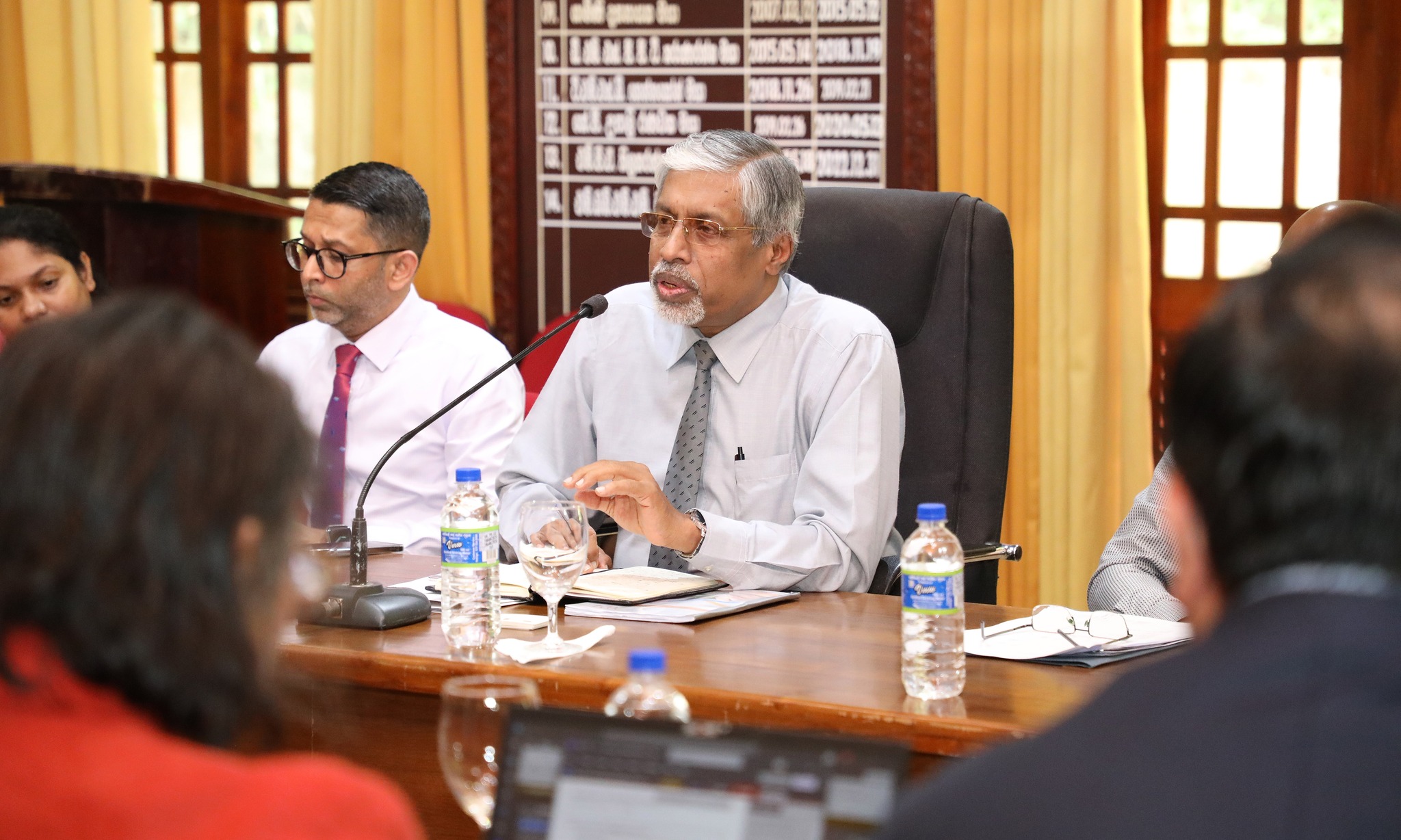 මධ්‍යම පළාත් ආආආණ්ඩුකාරවරයා සහ ජාත්‍යන්තර මූල්‍ය අරමුදලේ මෙහෙයුම් කණ්ඩ‍ායමේ නියෝජිතයින් අතර හමුවක්ක්