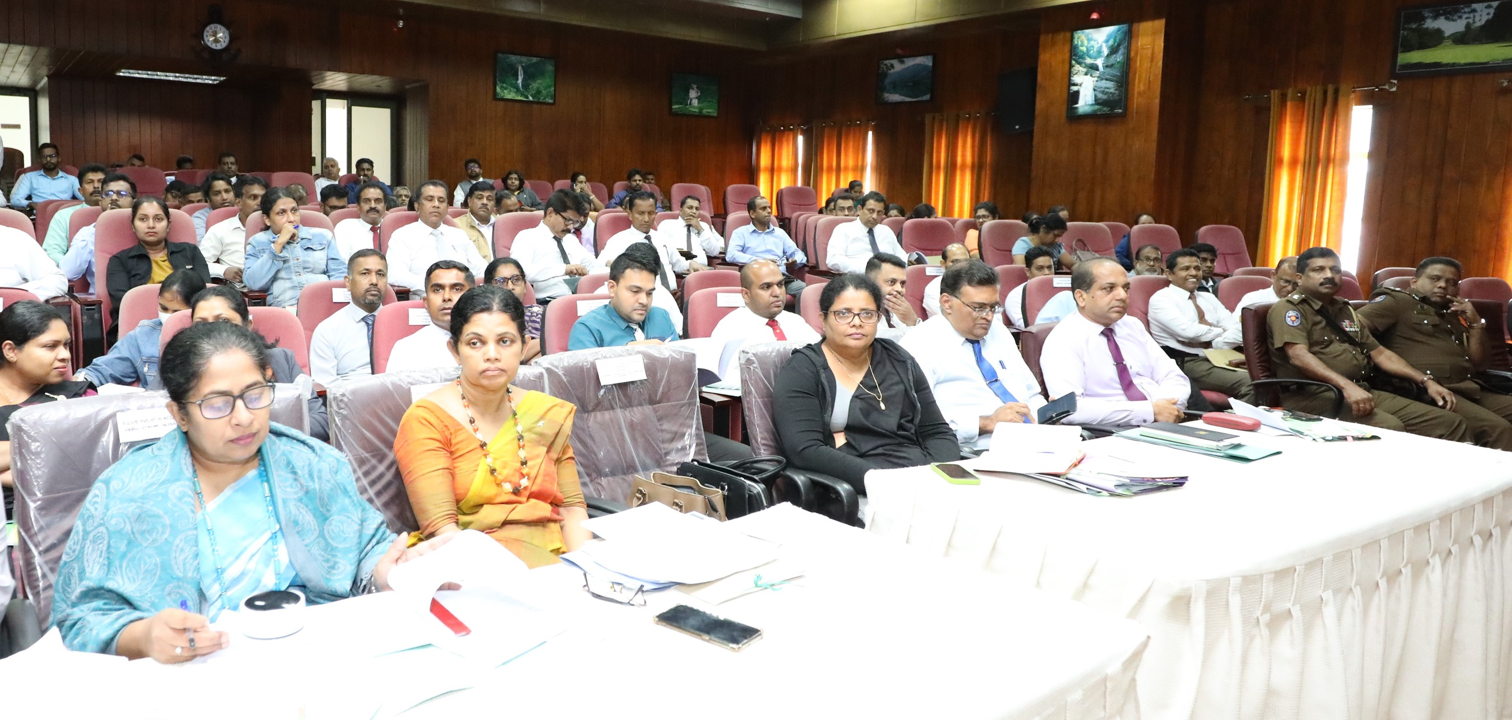 නුවරඑළිය දිස්ත්‍රික් සම්බන්ධිකරණ කමිටුව රැස්වේ