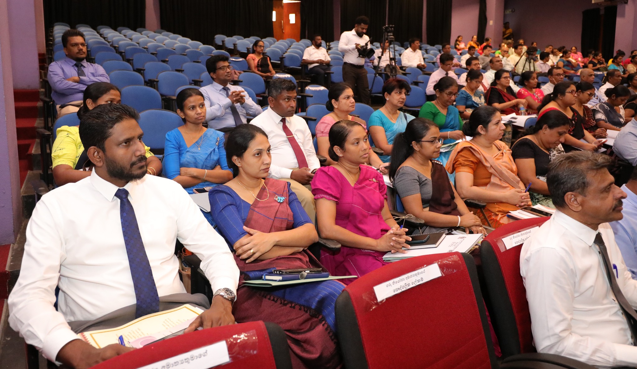 මධ්‍යම පළාත් සභාවේ කටයුතු සමාලෝචනයට