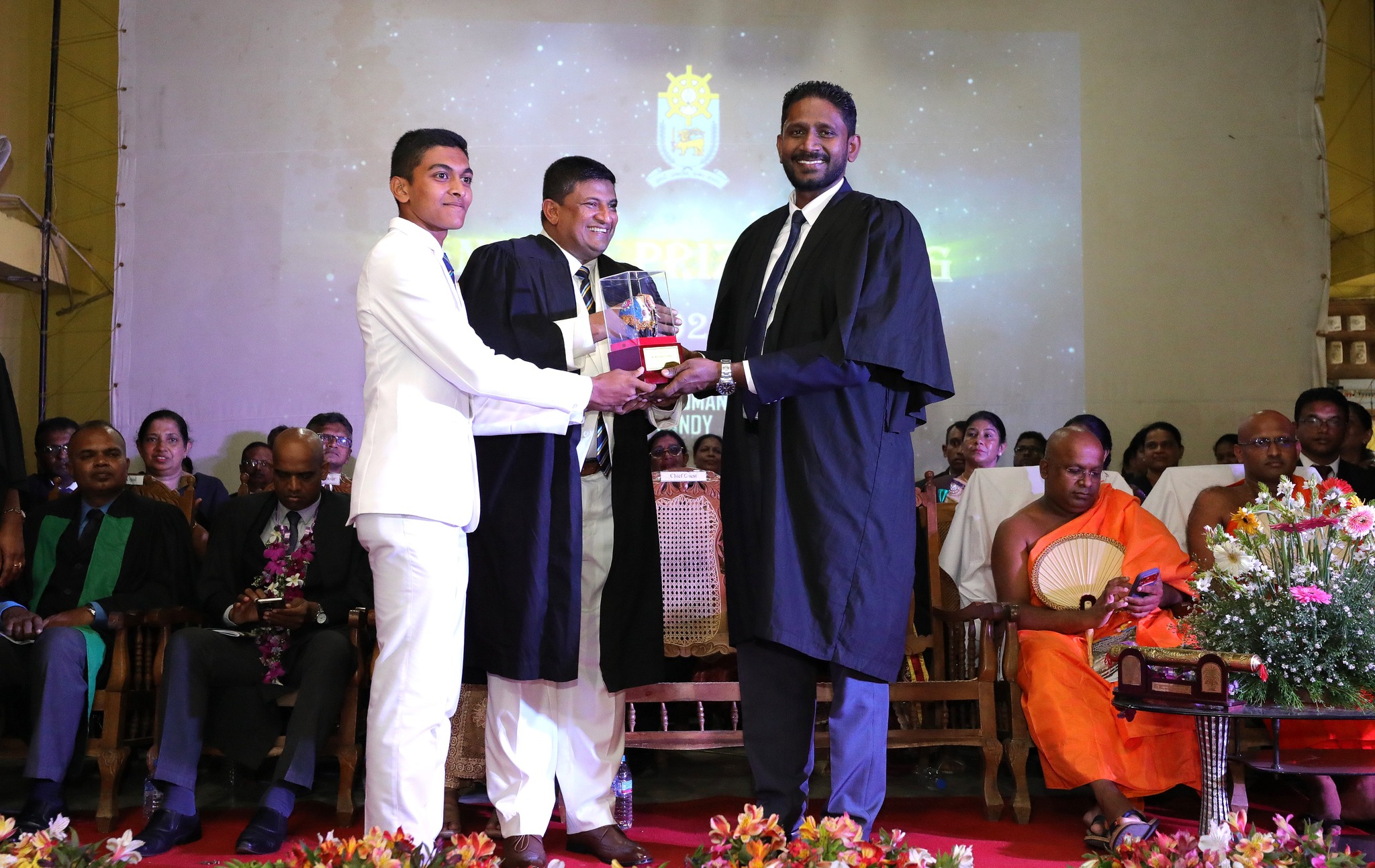 මහනුවර සුමඟුල් විදුහලේ ත්‍යාග ප්‍රදානෝත්සවය