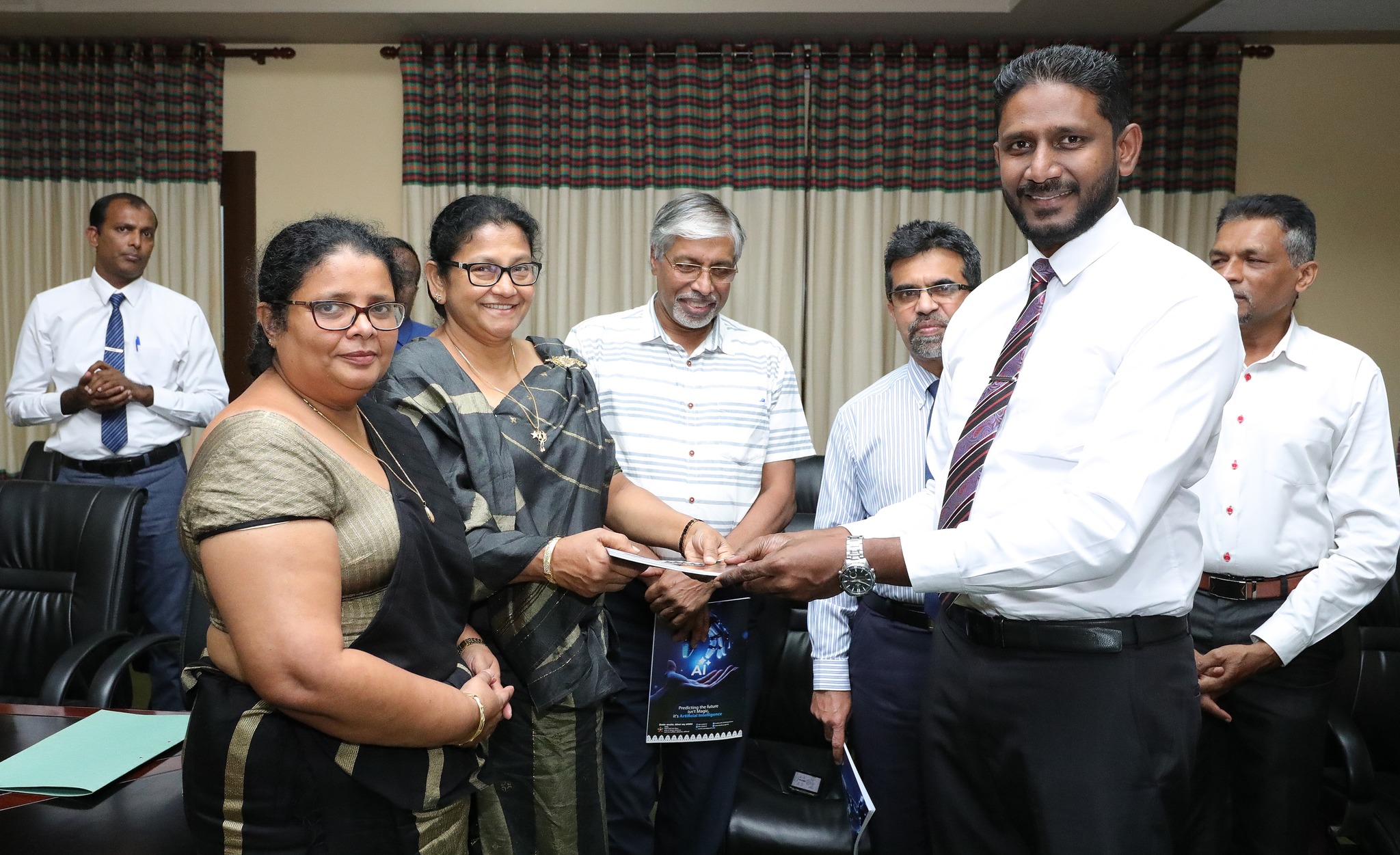 මිණිමුතු සාර සංග්‍රහය 2025 කලාපය එළිදකි