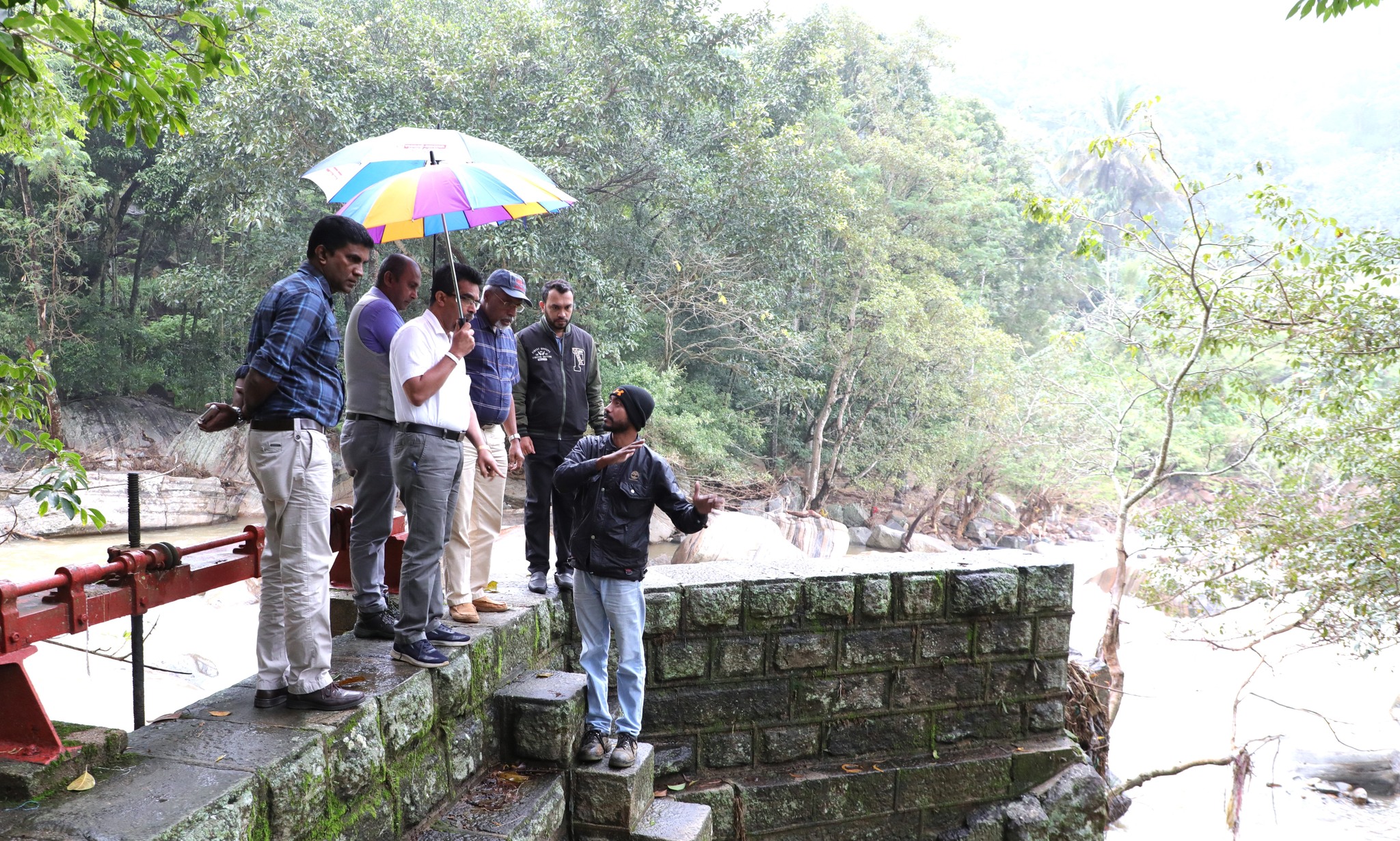 වලපනේ ආපදා නිරීක්ෂණයට