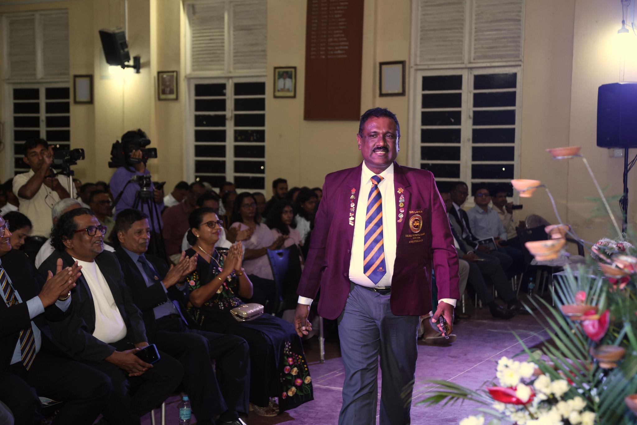 ප්‍රවීණ මලල ක්‍රීඩා පුහුණුකරු සුසන්ත ප්‍රනාන්දුගේ දිවි පෙවෙත අළලා රචිත  “දැකුම්කලු කළුනික” කෘතිය එළි දකී.