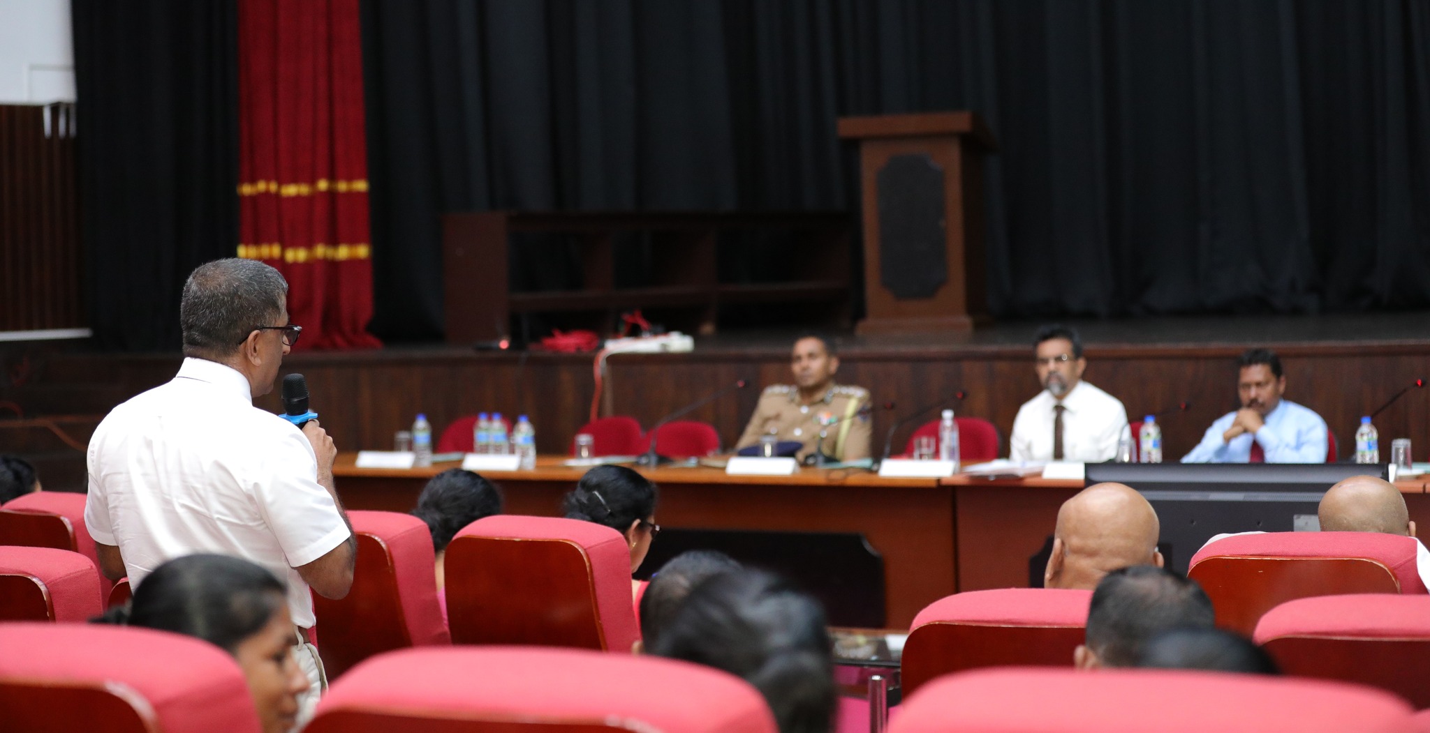 "රටම එකට" ජාතික මෙහෙයුම යටතේ මහනුවර දිස්ත්‍රික් සභාව ආරම්භ කෙරේ