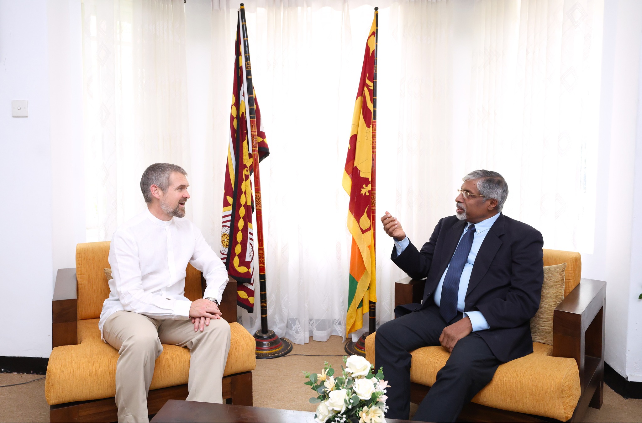 මධ්‍යම පළාත් ආණ්ඩුකාරවර මහාචාර්ය එස්.බී.එස්. අභයකෝන් මහතා සහ ඕස්ට්‍රේලියානු මහ කොමසාරිස්  (Mr. Matthew Duckworth) මහතා අතර හමුවක් 