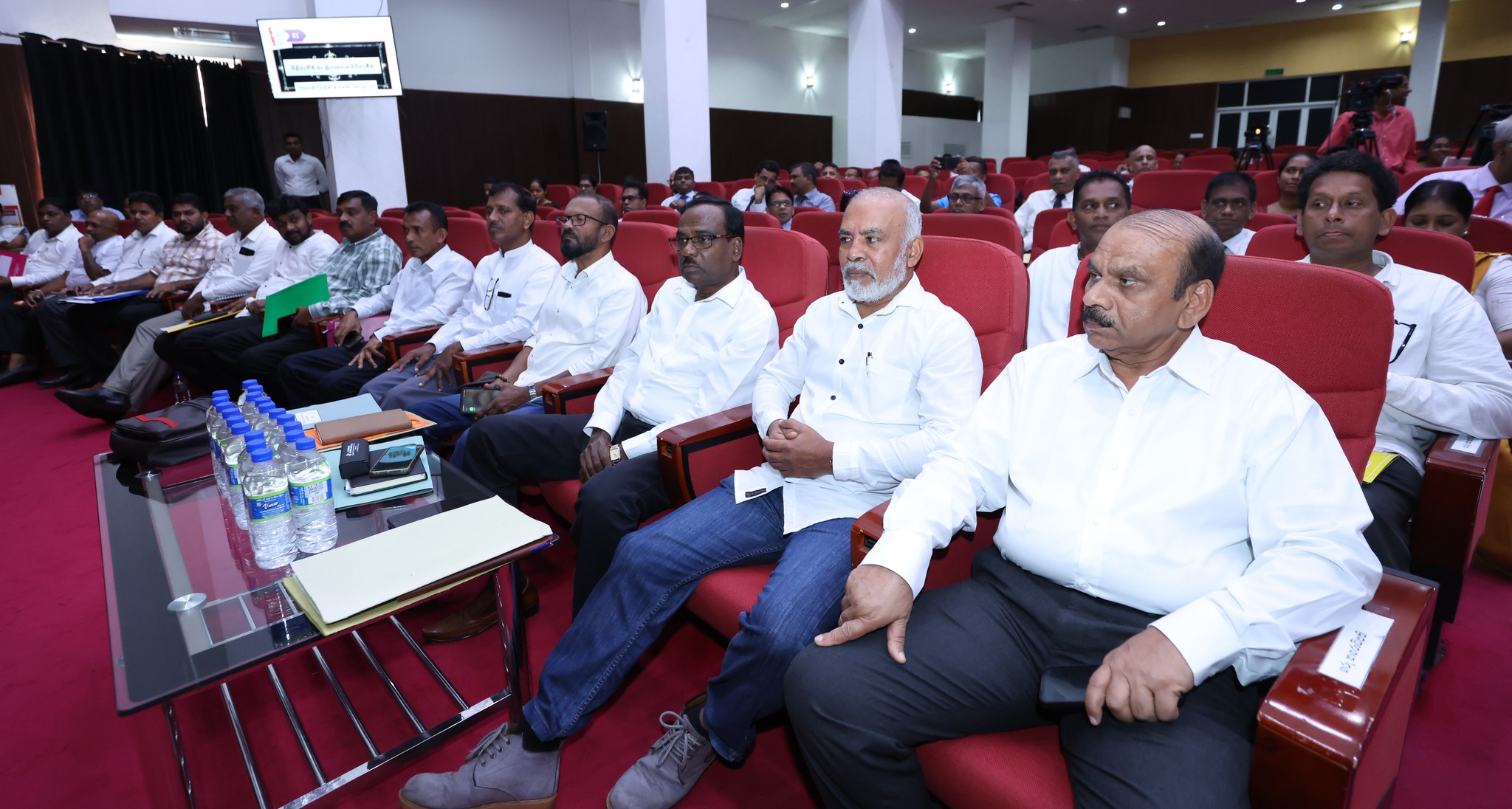 මහනුවර දිස්ත්‍රික් සම්බන්ධිකරණ කමිටු රැස්වේ