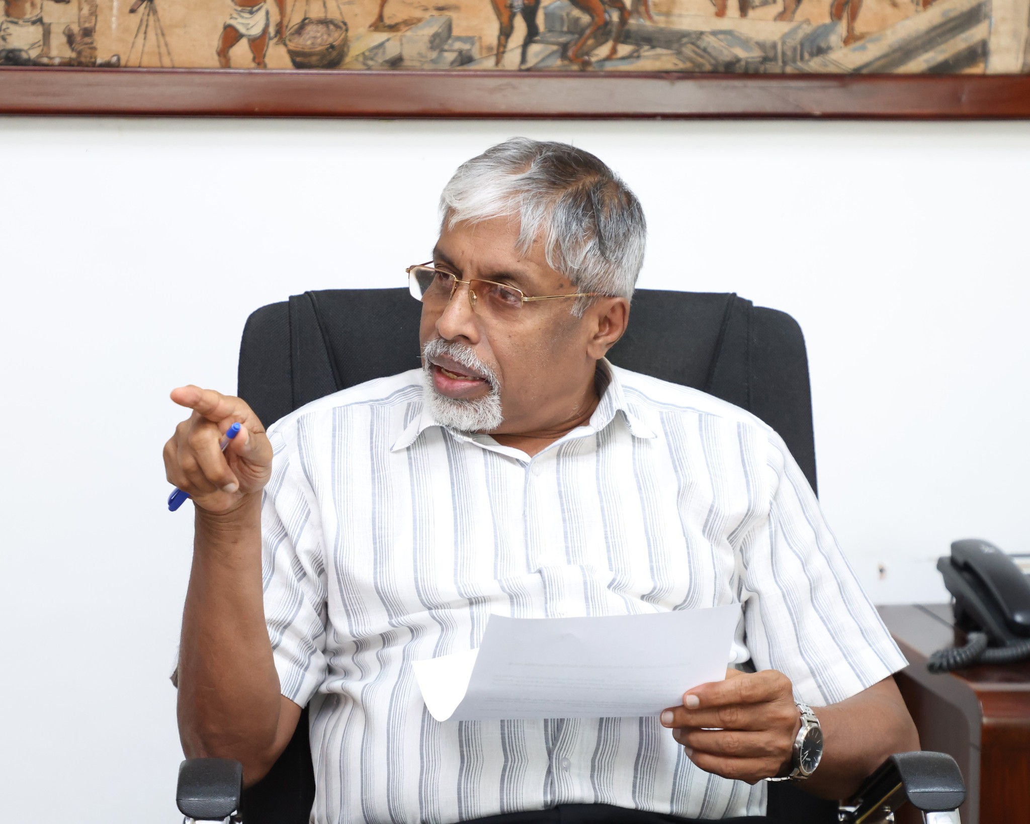 මධ්‍යම පළාත් කළමනාකරණය සේවා නිලධාරීන්ගේ ගැටළු පිළිබද සාකච්ජාවක්