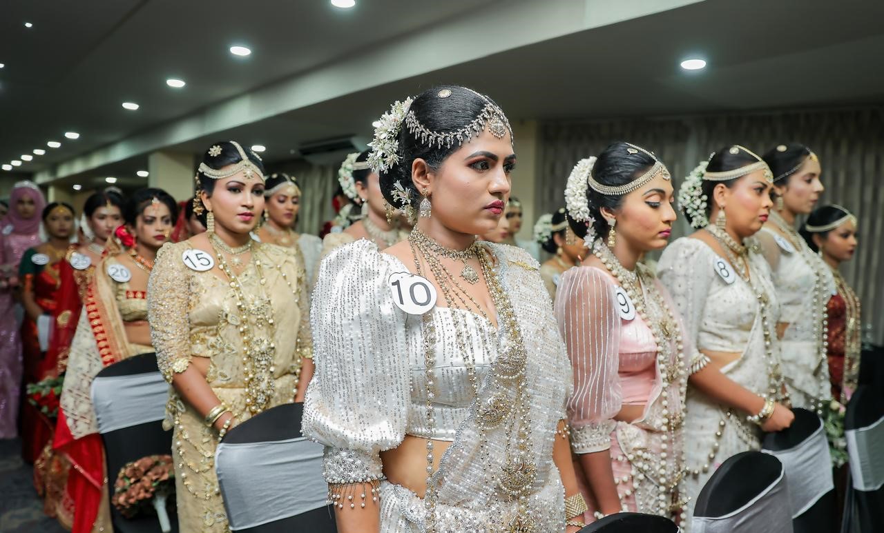 රූපලාවන්‍ය හා කේශාලංකරණ පුහුණුලාභින් ඇගයේ