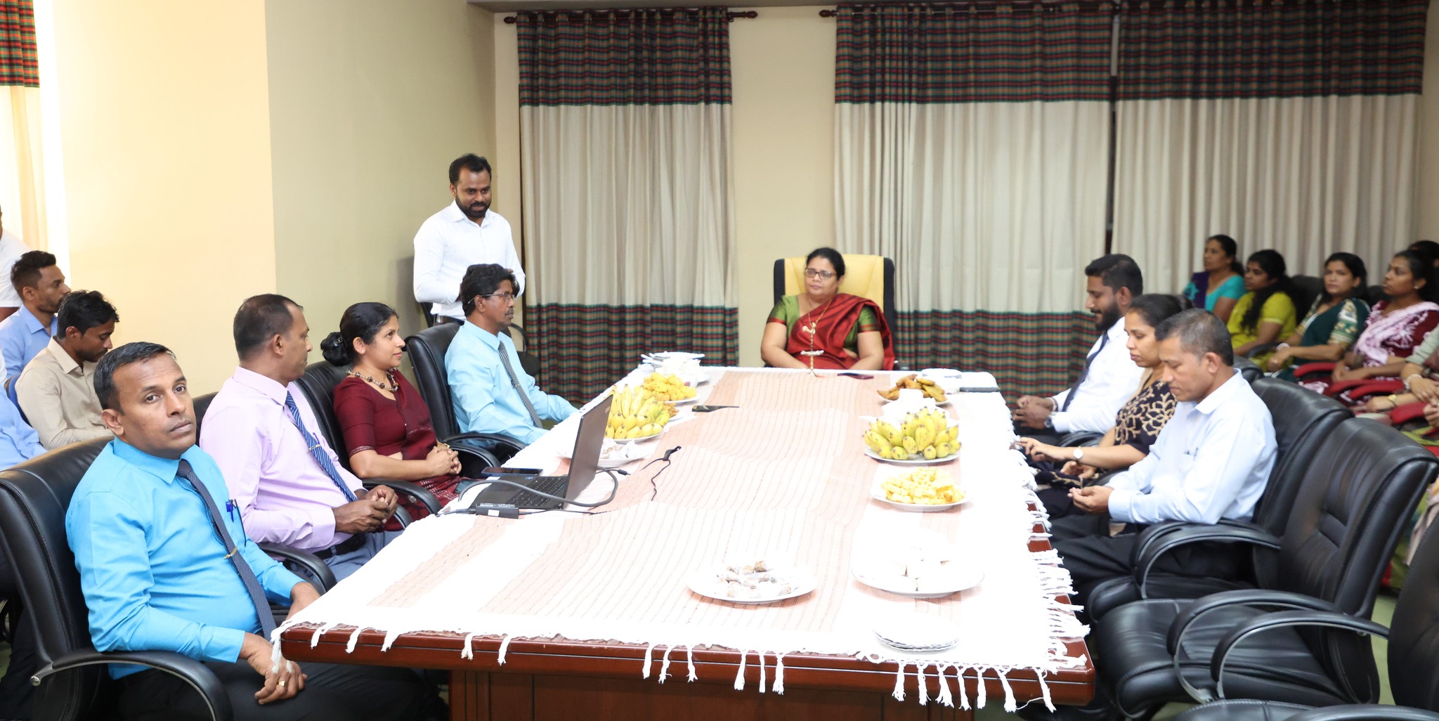 ප්‍රධාන හා අධ්‍යාපන අමාත්‍යාංශයේ අලුත් අවුරුදු සැමරුම