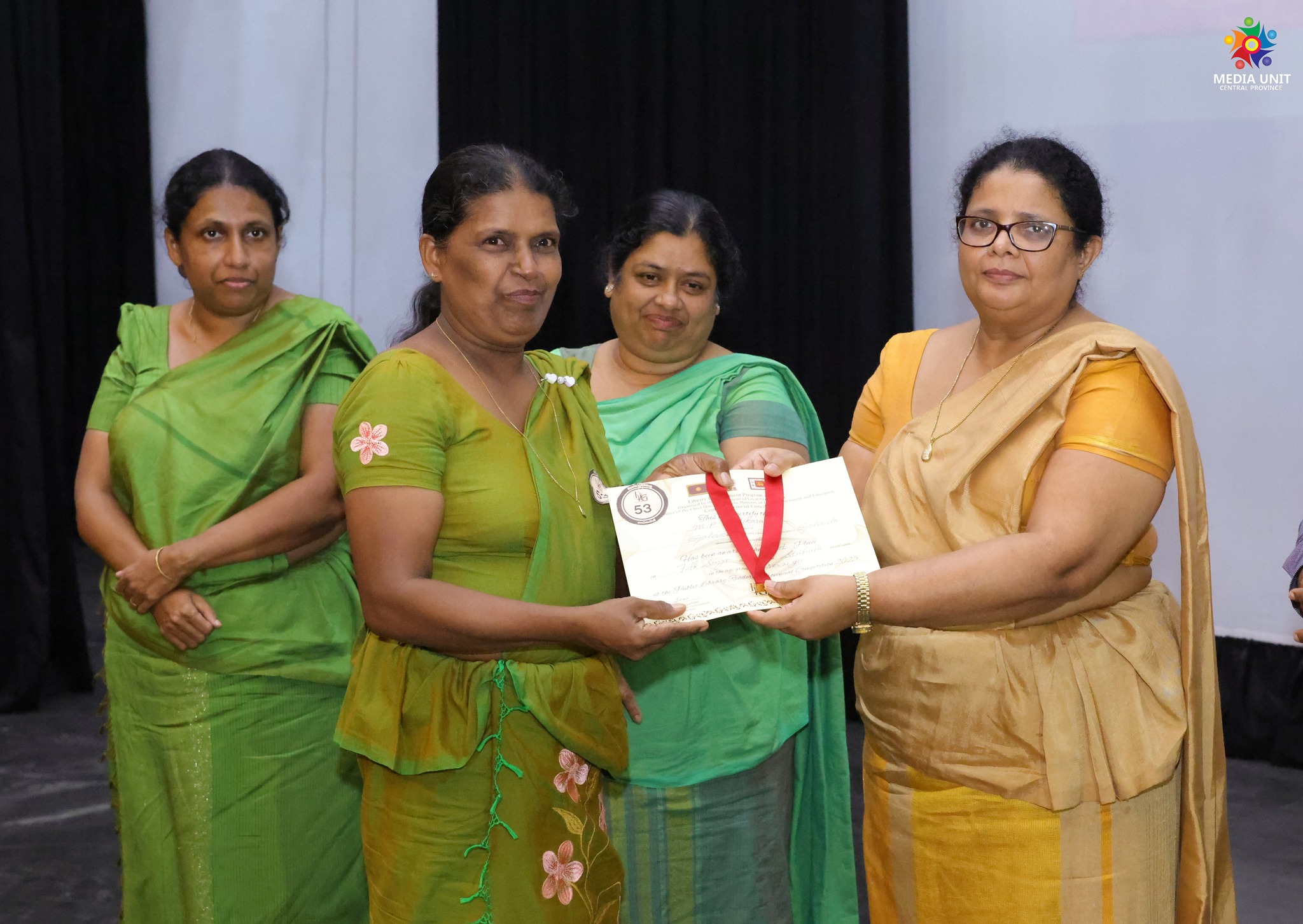මැදරට පළාත් පාලන ආයතන තරග ජයග්‍රාහකයින්  ඇගයේ