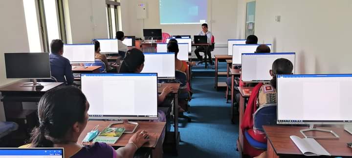 රාජ්‍ය නිලධාරීන්ට පරිගණක පුහුණු වැඩසටහනක්.