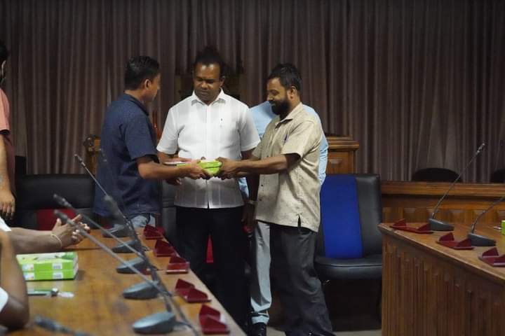 දඹුල්ල මහා නගර සභා බල ප්‍රදේශයට අයත් ප්‍රජා මණ්ඩල 14ක් සඳහා විදුලි පහන් 28ක් ලබා දීමේ වැඩසටහනක්.