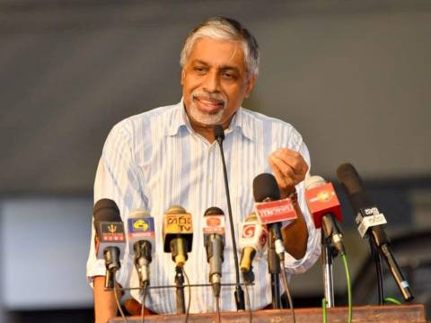 මහනුවර ත්රී රෝද රථ වෘත්තිකයින් දැනුවත් කෙරේ.
