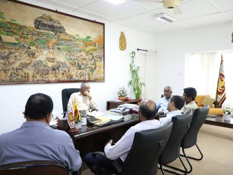 මධ්යම පළාත් ආණ්ඩුකාරවර මහාචාර්ය එස්.බී.එස්. අභයකෝන් මහතා සහ ග්ලෝබල් හබ් සංවිධානයේ නියෝජිතයින් අතර හමුවක්