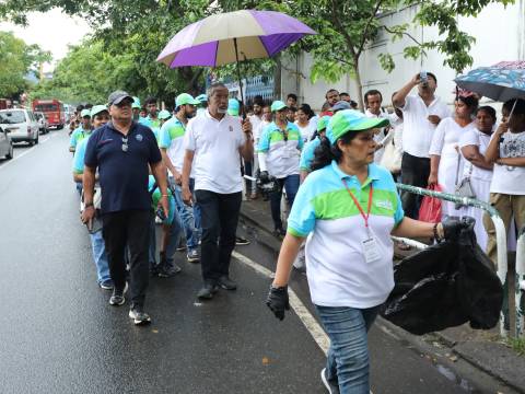 පැය කිහිපයකින් නුවර