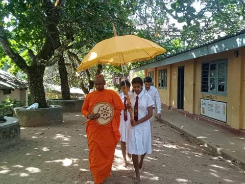 වලපනේ ඵූස්සදේවයේ පොසොන් පොහොය නිමිත්තෙන් වැඩසටහන් රැසක්