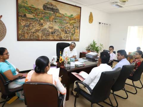 දඹුල්ල මහ නගර සභා ගැටලු පිළිබද සාකච්ඡාවක්.