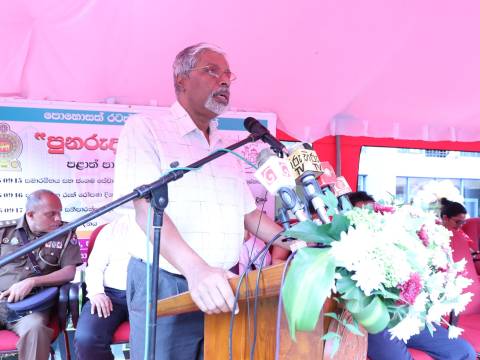 ‘පුනරුදයේ පුරවර’ මැදරට පළාත් පාලන සතිය හාරිස්පත්තුවෙන් ඇරඹේ