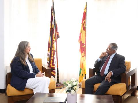 ආණ්ඩුකාරවරයා සහ ඇමෙරිකානු තනාපති කාර්යාලයේ නියෝජ්‍ය ප්‍රධානී අතර හමුවක්