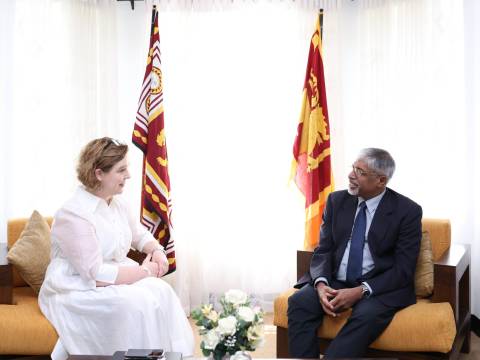 ආණ්ඩුකාරවරයා සහ කැනඩා මහකොමසාරිස්වරිය  අතර හමුවක්