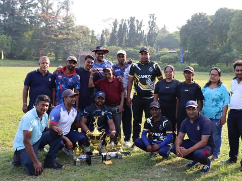 ක්‍රිකට් තරගාවලියේ ශුරතාවය මහනුවර ප්‍රාදේශීය සෞඛය සේවා අධ්‍යක්ෂ කාර්යාල කණ්ඩායමට