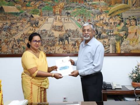 මධ්‍යම පළාත් අධ්‍යාපන අධ්‍යක්ෂ ධුරයට නයෝමි හෙට්ටිආරච්චි මහත්මිය පත්කෙරේ