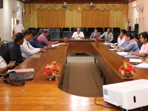මධ්‍යම පළාතේ ඖෂධවේදී ගැටළු සාකච්ඡාවට