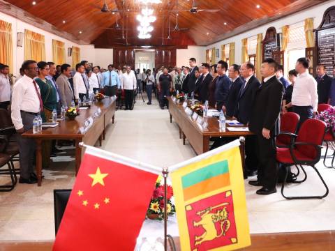 මධ්යම පළාත හා චීනයේ jiangxi පළාතේ අතර සංස්කෘතික හා වෙළඳ වාණිජ ආයෝජන සහයෝගිතාව පිළිබඳ එකගතා හමුවක් මධ්යම පළාත් ආණ්ඩුකාර නීතිඥ ලලිත් යූ ගමගේ මහතා ගේ ප්රධානත්වයෙන්